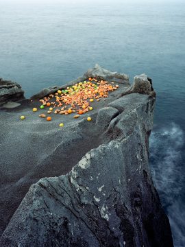 Niccolò Morgan Gandolfi, Altar IV - Compositions part I, 110x160 cm, c-print, 2017, Courtesy the artist