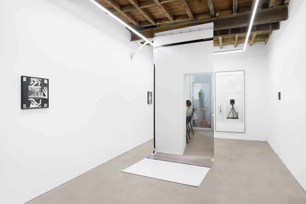 Sophie Thun, Working Title, 2022, installation view at Madragoa. Courtesy of the artist and Madragoa, Lisbon. © Photographic credits: Bruno Lopes.