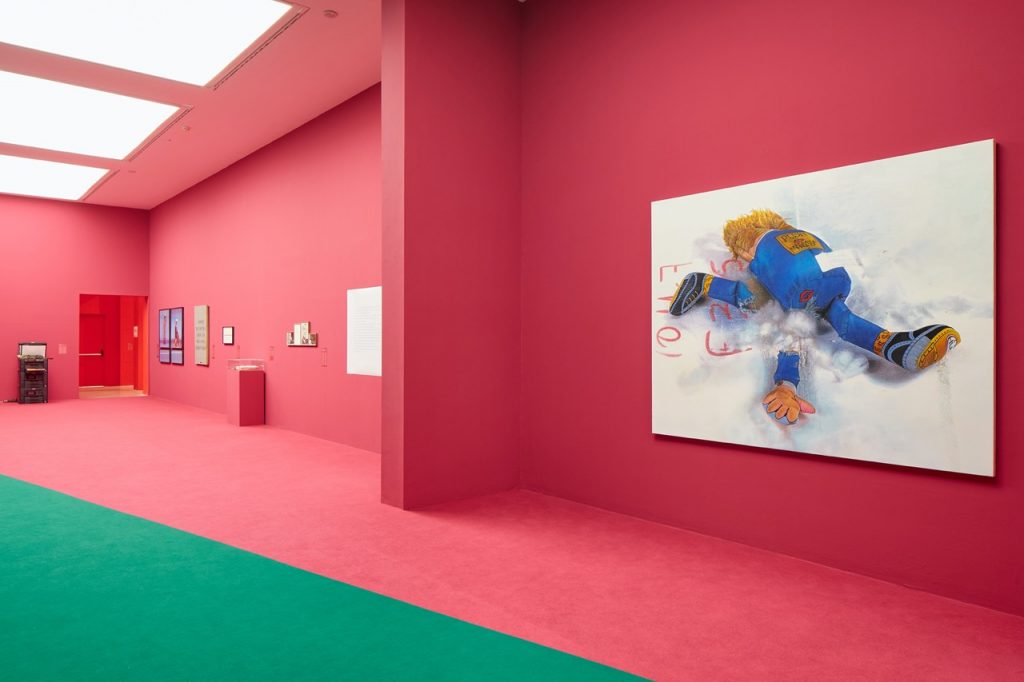 View of the exhibition Facile ironia. L’ironia nell’arte italiana tra XX e XXI secolo Photo by Carlo Favero © Roberto Cuoghi, by Siae 2025